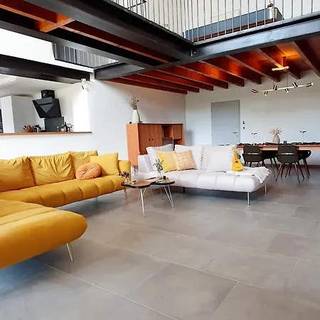 Βίλα La Ferme - Domaine Monbel